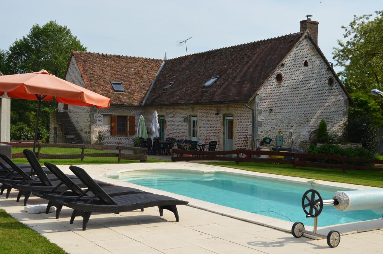 La Ferme Du Chateau Bed & Breakfast Tresnay Ngoại thất bức ảnh